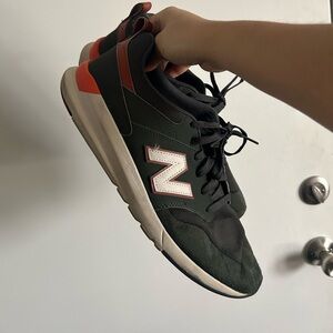 Men’s New Balance 009 sneakers Dark Green Sz 11